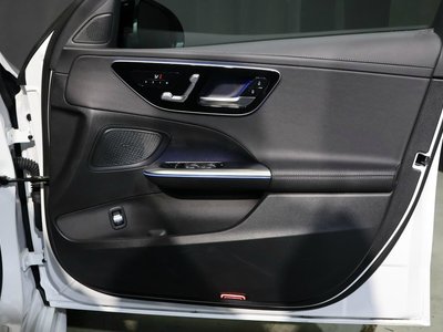 صورة مصغرة 40 لـ 2025 Mercedes-BENZ C-CLASS