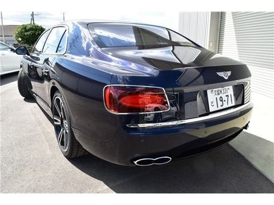 صورة مصغرة 7 لـ 2018 Bentley FLYING SPUR