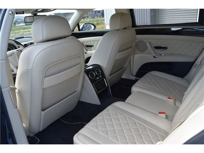 صورة مصغرة 31 لـ 2018 Bentley FLYING SPUR