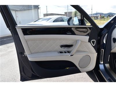 صورة مصغرة 36 لـ 2018 Bentley FLYING SPUR