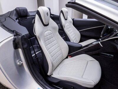 2024 Ferrari ROMA SPIDER 照片 41