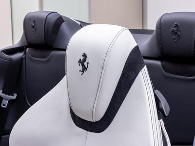 2024 Ferrari ROMA SPIDER 照片 43