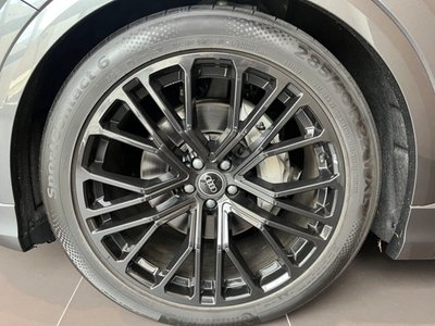 2026 AUDI Q8 photo 5