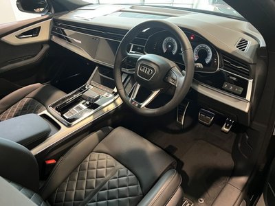 2026 AUDI Q8 photo 8