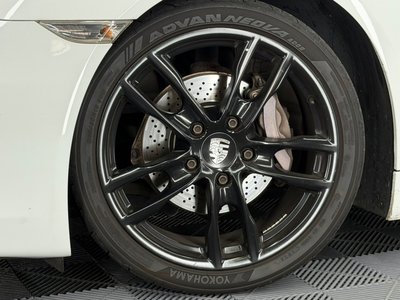 2013 Porsche CAYMAN photo 16