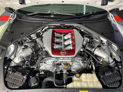 2025 Nissan GT-R — миниатюра 19