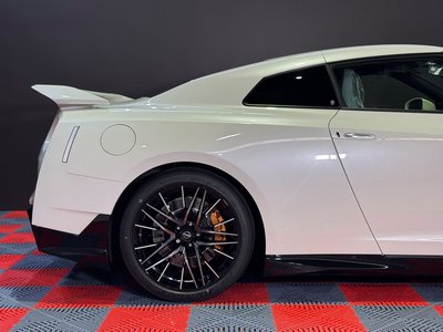 2025 Nissan GT-R — миниатюра 28