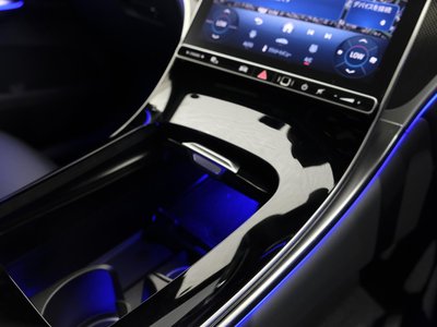 2026 Mercedes-BENZ GLC photo 15