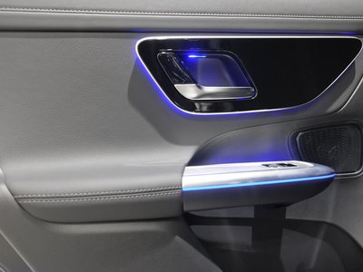 2026 Mercedes-BENZ GLC thumbnail 41
