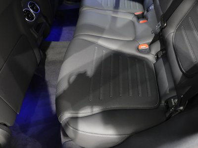 2026 Mercedes-BENZ GLC thumbnail 40