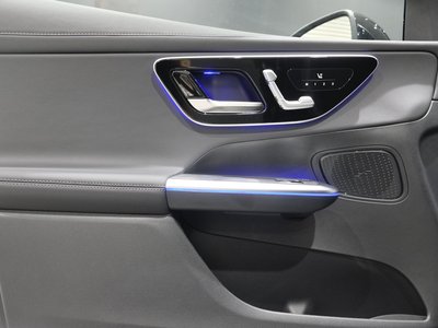 2026 Mercedes-BENZ GLC thumbnail 31