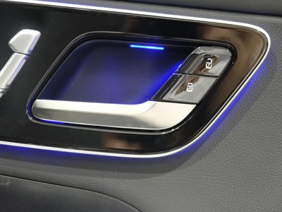 2026 Mercedes-BENZ GLC thumbnail 24