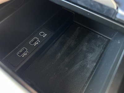 صورة مصغرة 28 لـ 2023 AUDI TT