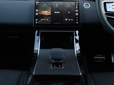 2025 LAND Rover RANGE ROVER EVOQUE — миниатюра 142