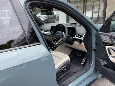 2025 BMW IX1 thumbnail 23