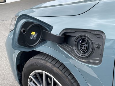 2025 BMW IX1 thumbnail 62