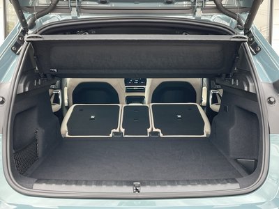 2025 BMW IX1 photo 12