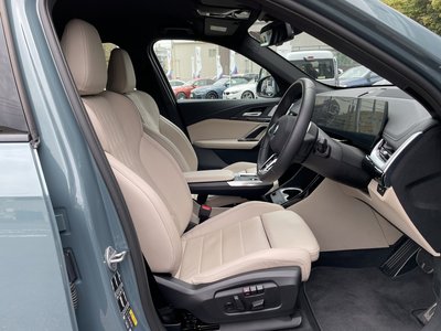 2025 BMW IX1 thumbnail 24