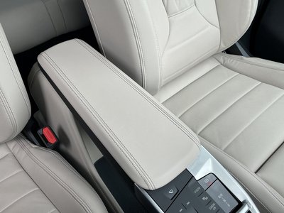 2025 BMW IX1 thumbnail 48
