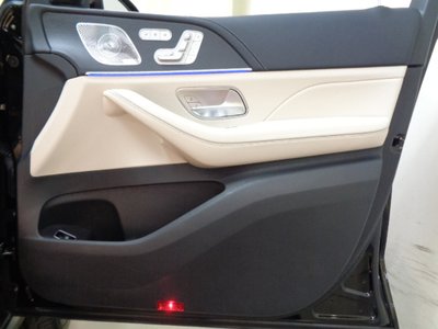 2024 Mercedes-BENZ GLS thumbnail 22