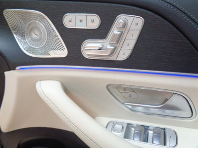 2024 Mercedes-BENZ GLS thumbnail 23