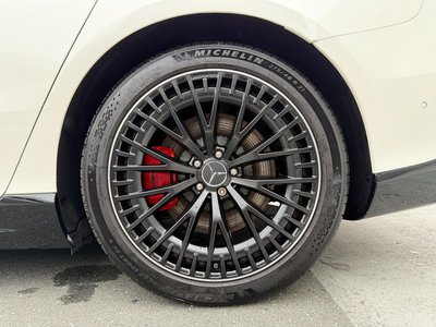 2024 Mercedes-BENZ EQS AMG photo 12
