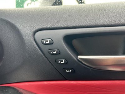 2021 Lexus IS thumbnail 23