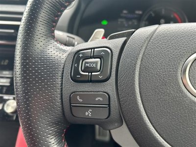 2021 Lexus IS thumbnail 31