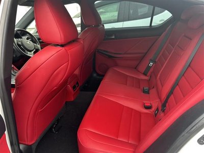 2021 Lexus IS photo 14