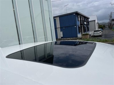 2021 Lexus IS thumbnail 35