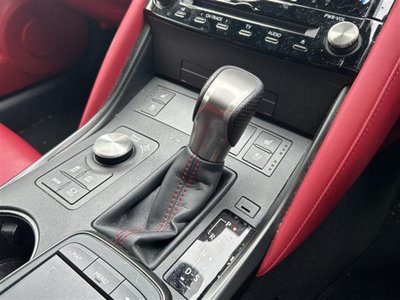 2021 Lexus IS thumbnail 25