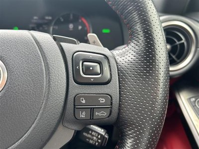 2021 Lexus IS thumbnail 29