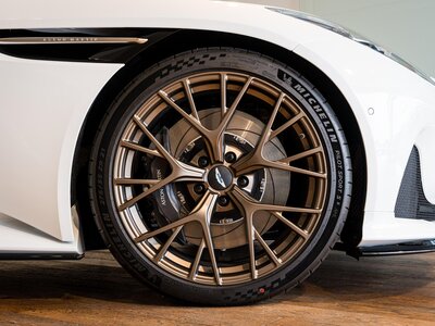 2024 Aston Martin DB12 — фото 16