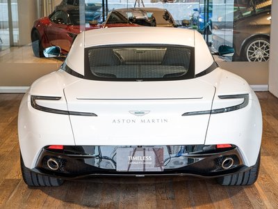 2024 Aston Martin DB12 — фото 15