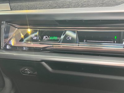 2025 BMW I7 thumbnail 59