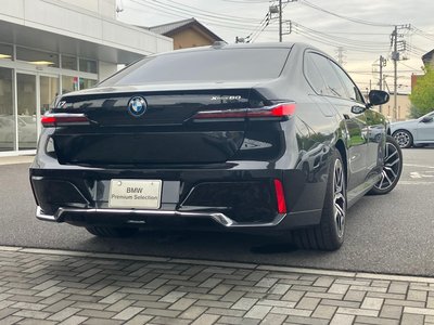 2025 BMW I7 photo 3