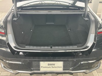 2025 BMW I7 thumbnail 48