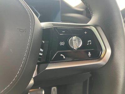 2025 BMW I7 thumbnail 60