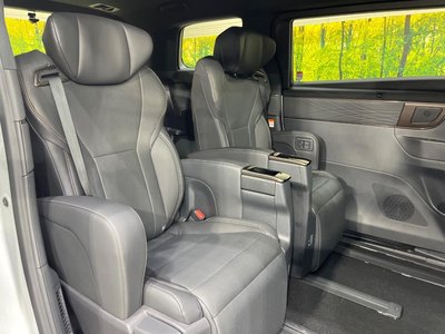 صورة 8 لـ 2024 Toyota ALPHARD