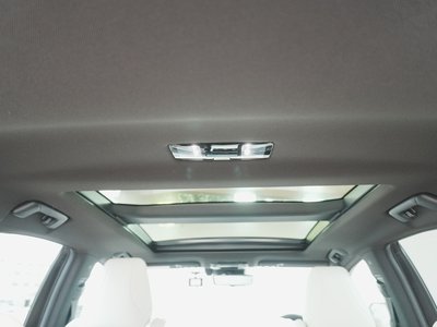 صورة 14 لـ 2023 Lexus NX
