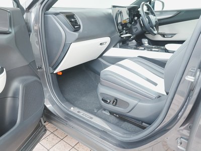 صورة 42 لـ 2023 Lexus NX