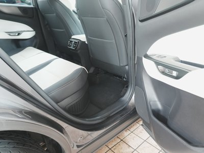 صورة 43 لـ 2023 Lexus NX
