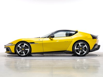 صورة 9 لـ 2025 Ferrari 12 CILINDRI