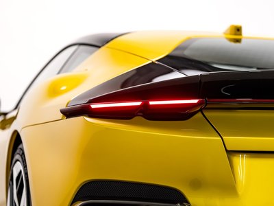 صورة 25 لـ 2025 Ferrari 12 CILINDRI
