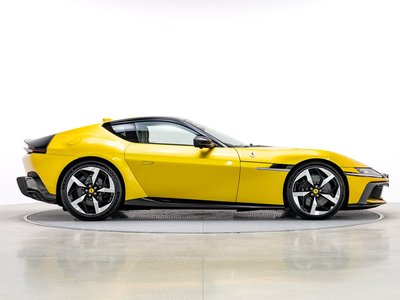 صورة 34 لـ 2025 Ferrari 12 CILINDRI