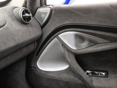 صورة 33 لـ 2024 Mclaren 750S