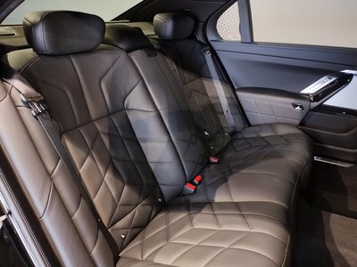 2025 BMW 7 SERIES 照片 13