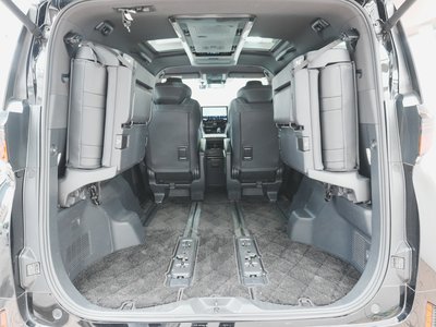 صورة 12 لـ 2023 Toyota VELLFIRE