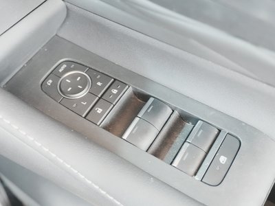صورة 30 لـ 2023 Toyota VELLFIRE