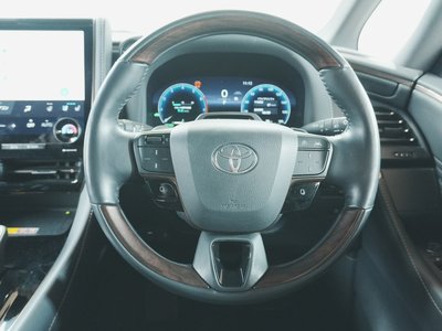 صورة 16 لـ 2023 Toyota VELLFIRE